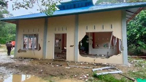 Eko Kuntadhi Geram Masjid Ahmadiyah di Sintang Dibongkar: Nanti Kalau Bentuknya Kayak Gereja, Marah Lagi