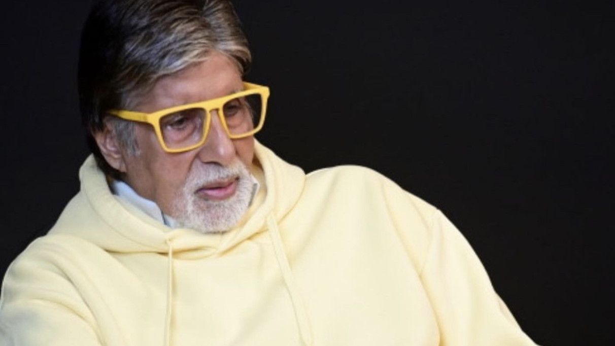 Kondisi Terkini Amitabh Bachchan Usai Alami Patah Tulang Rusuk dan Otot Robek