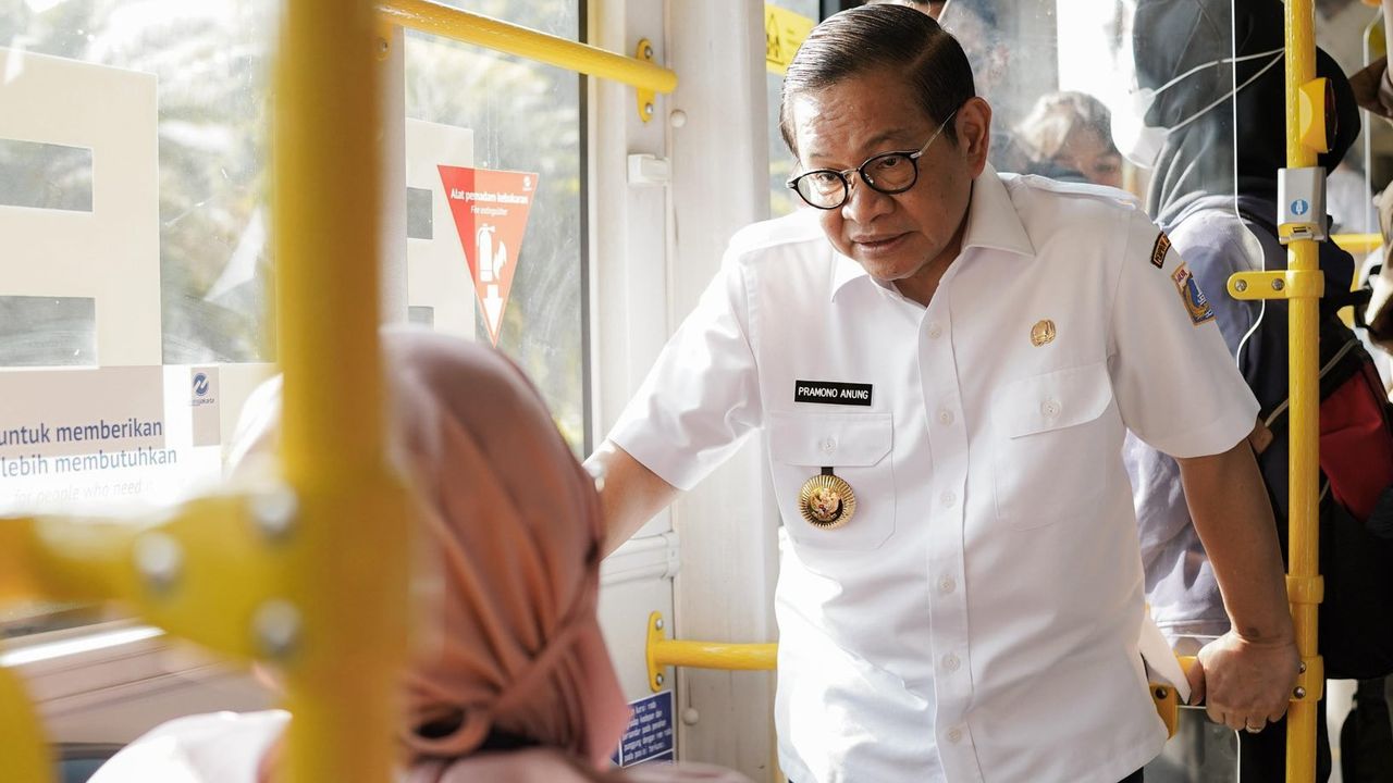 Publik Protes ASN Jakarta Digratiskan Naik Transum, Pramono: Nggak Semua Gajinya Gede