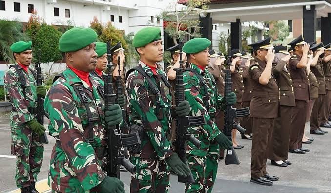 Prabowo Terbitkan Perpres Pelindungan Jaksa: TNI Boleh Kawal Jaksa Bekerja