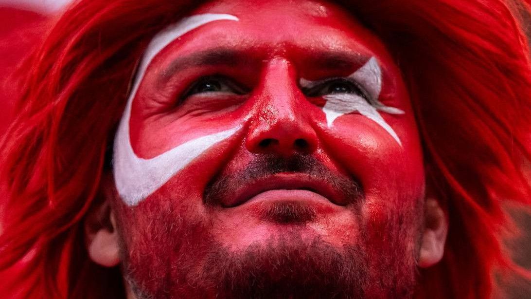 Calhanoglu cs Remukkan Austria, Fans Turki Berpesta, Suara Klakson Mobil Digemakan di Berlin