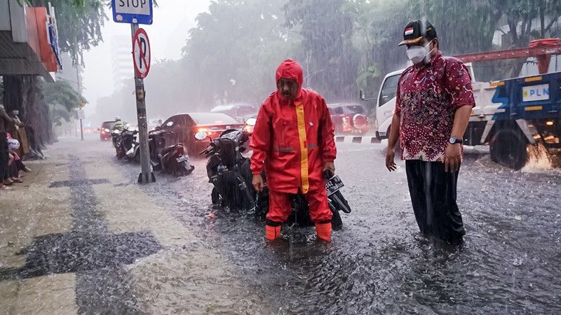 Banjir Masih Jadi PR Besar bagi Pemkot Surabaya untuk Diselesaikan