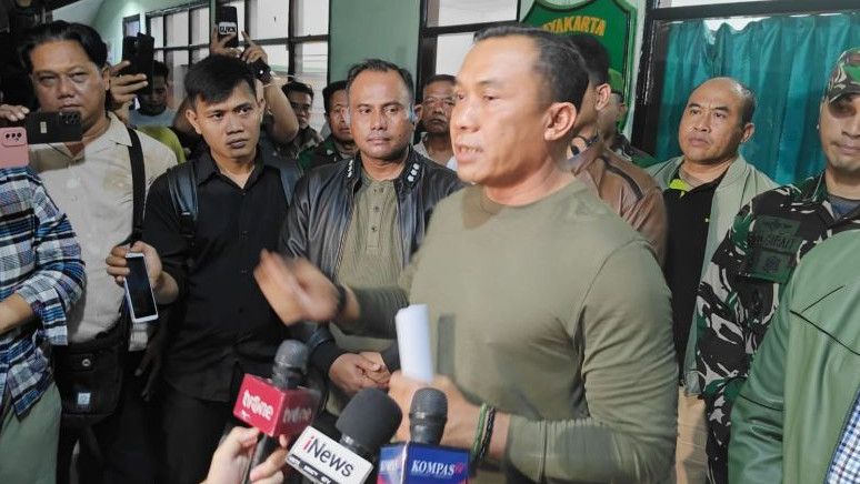 Pangdam Jaya Minta Warga Tak Ambil Proyektil yang Terpental  ke Rumah Warga