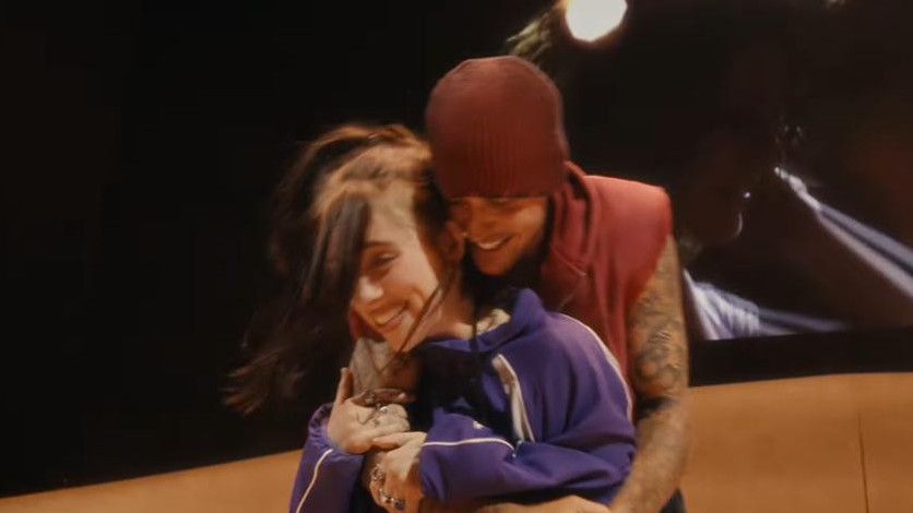 Pesan Hangat Ibunda Billie Eilish Usai Jadi Gadis 'One Less Lonely Girl' Justin Bieber