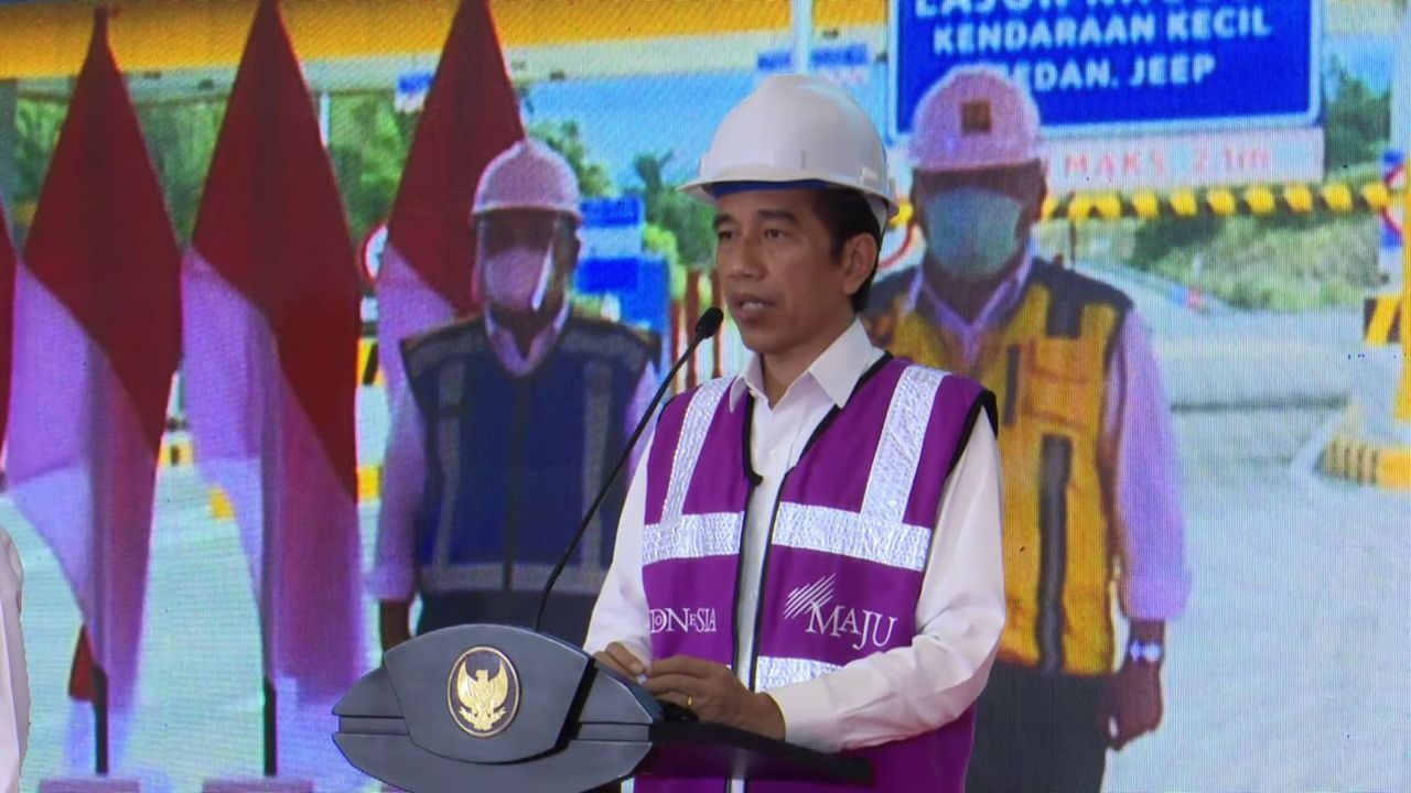 Jokowi Resmikan Jalan Tol Manado-Bitung Ruas Manado-Danowudu