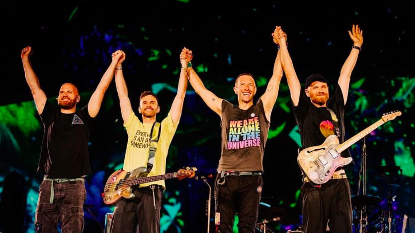 Coldplay Ajak Penggemar Berdoa untuk Palestina dan Israel saat Konser di Glastonbury
