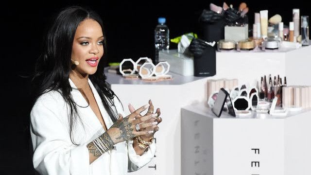 Rihanna Dikecam Warga Korea Selatan Setelah Telat Lebih Dari 2,5 Jam