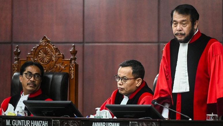 Anwar Usman Sedang Dirawat Akibat Jatuh, Sidang Perselisihan Pilkada Dijadawal Ulang