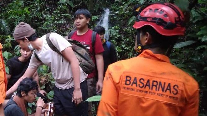 Niat Mau Mandi di Air Terjun, Pelajar SMA Ini Malah Tersesat di Hutan Sibolangit