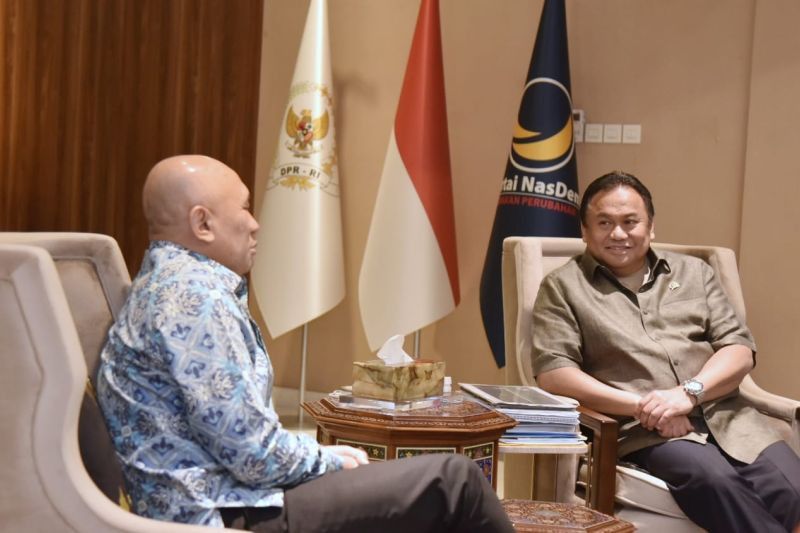 Wakil Ketua DPR Minta Pemerintah Larang Impor Produk Berbasis Budaya, Mulai dari Batik hingga Herbal