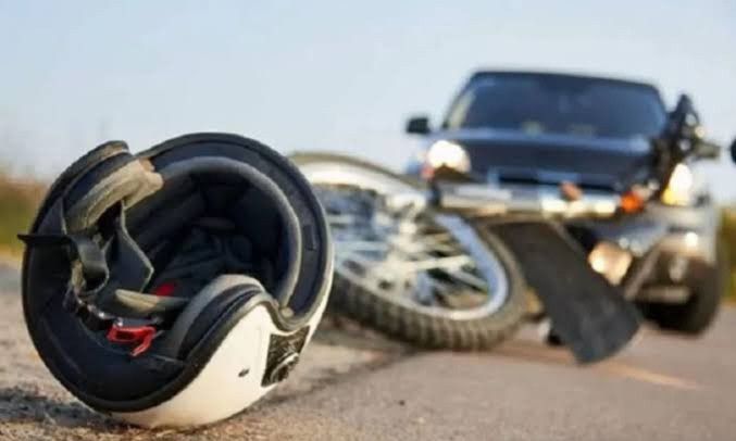 Calon Pegawai KAI Tewas Ditabrak Pemotor Akibat Jatuh Kena Pintu Taksi Terbuka