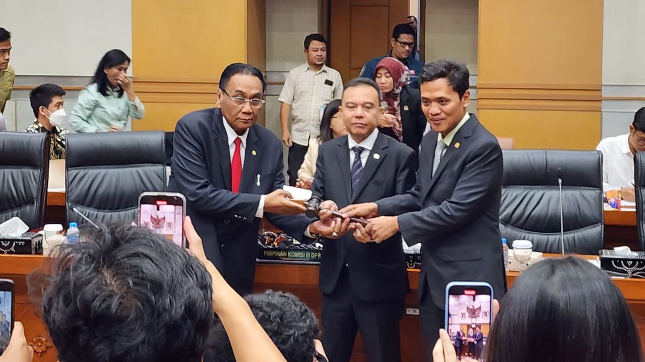 Fraksi Gerindra Tunjuk Habiburokhman Gantikan Desmond sebagai Wakil Ketua Komisi III DPR RI