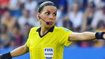 Pertama dalam Sejarah! FIFA Pilih Wasit Wanita untuk Pimpin Piala Dunia 2022