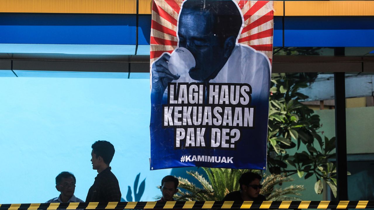 Mahasiswa Surabaya Demo, Ngaku Muak dengan Jokowi, Pelanggar HAM dan Keputusan MK Disebut