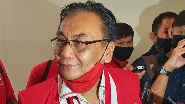 Disebut 'Menteri Komentator', Sahabat Mahfud MD Laporkan Anggota DPR Bambang Pacul