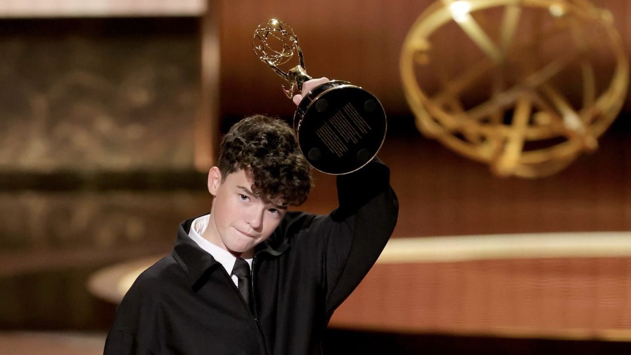 Jadi Aktor Termuda Raih Emmy Awards, Owen Cooper: Tiga Tahun Lalu Saya Bukan Siapa-siapa