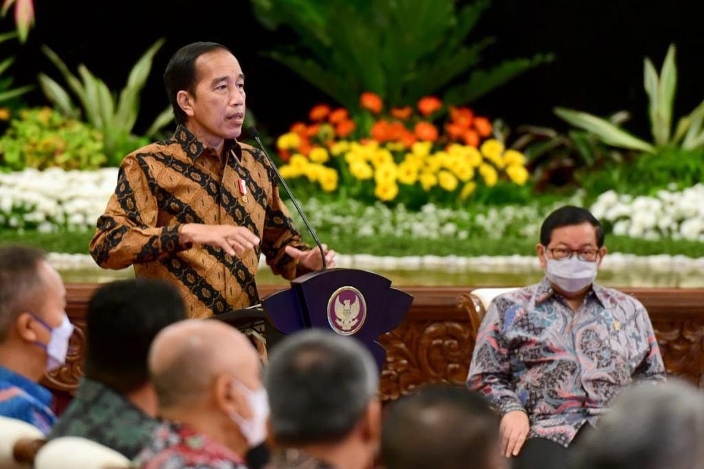 Jokowi Bilang Tolong dan Hati-Hati ke Kepala Daerah, Takut Ada Inflasi Pangan di Indonesia