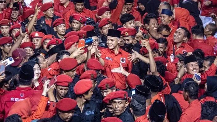 Sambangi Palembang, Ganjar Disambut Meriah Sultan-Sultan hingga Tokoh Agama se-Sumsel