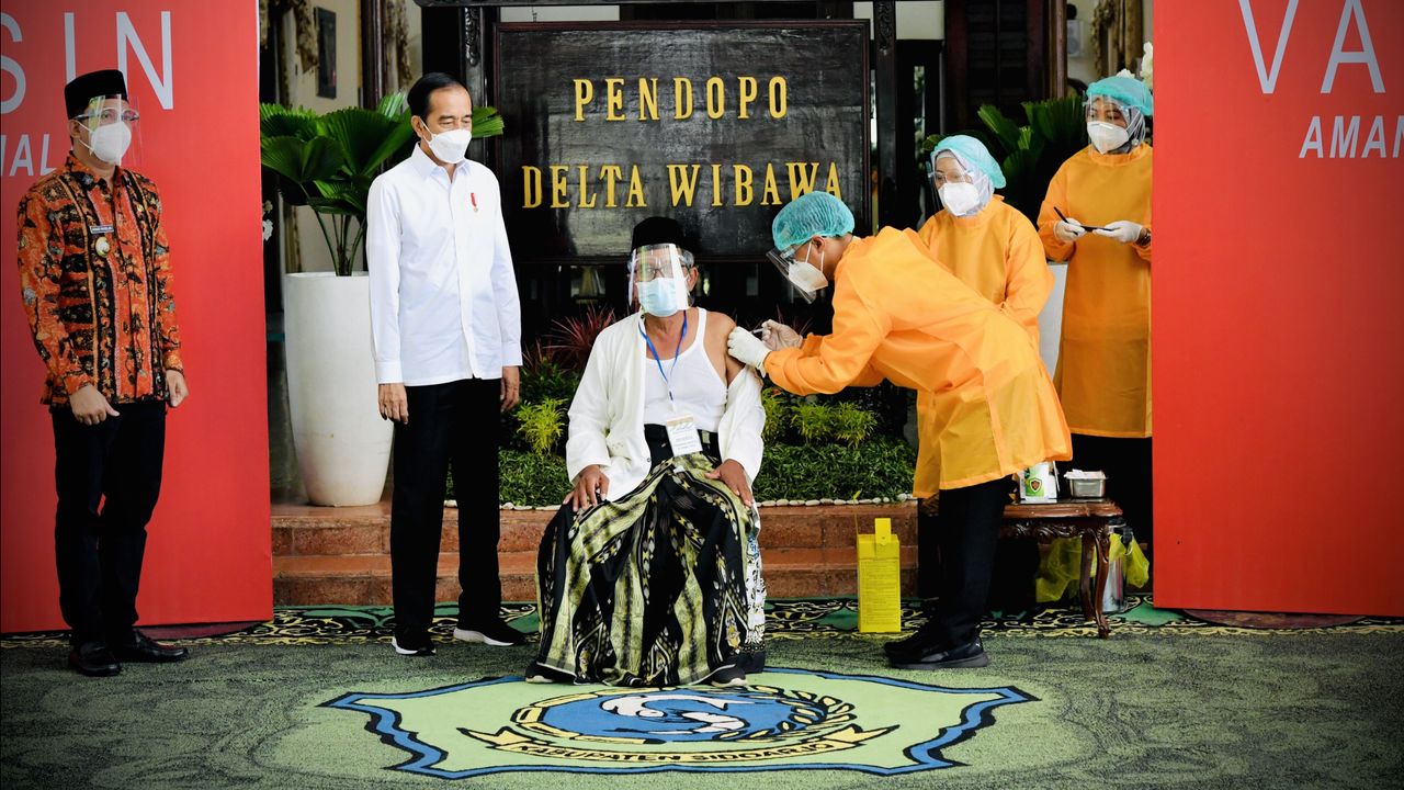 Jokowi Beraksi! Bagi-bagi Obat COVID-19 Buat Orang Miskin Pekan Depan