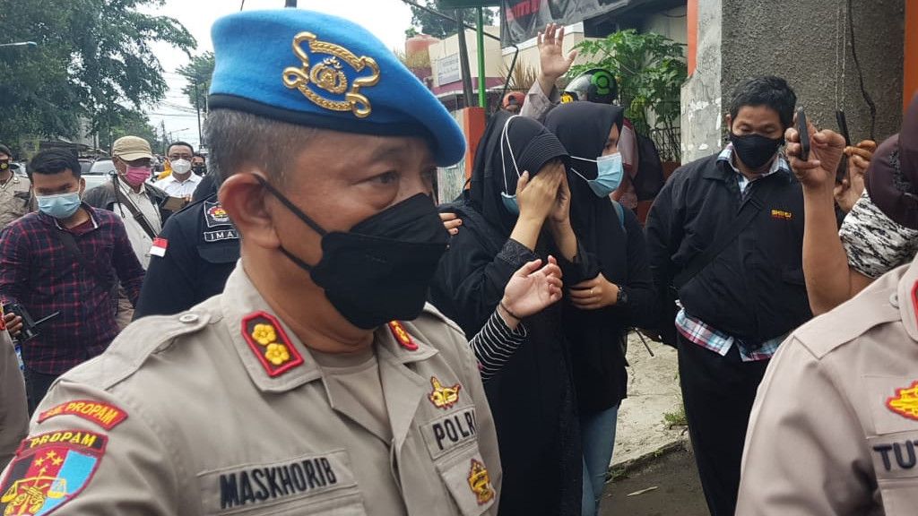 Breaking News: Polisi Tangkap Terduga Teroris di Condet, Jakarta Timur, Dua Wanita Diamankan