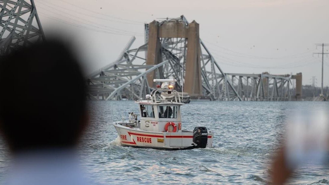 Joe Biden Janji Bangun Jembatan Baltimore yang Ambruk Usai Ditabrak Kapal Kargo