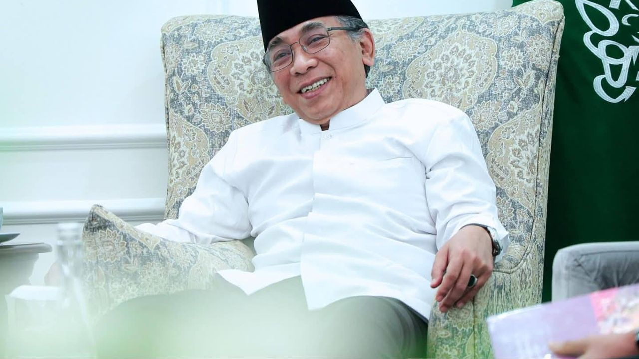 Gus Yahya Bergerak Kumpulkan Kiai Sepuh Usai Ogah Mundur dari Ketum PBNU