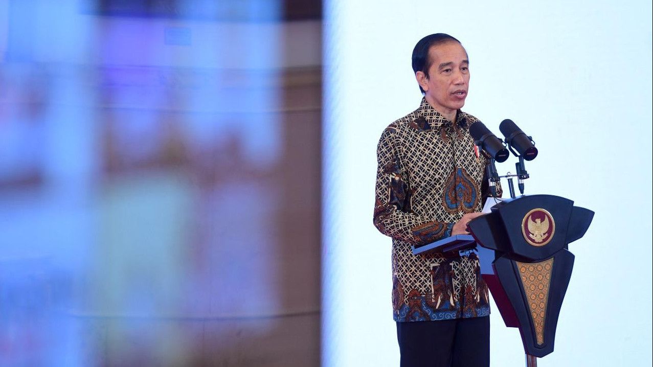 Jokowi Minta Menkes Turunkan Harga PCR dari Rp900 Ribu Jadi Rp450 Ribu