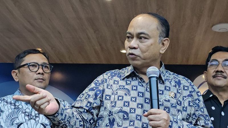 Menkominfo Budi Arie: Kalau Punya Pacar Main Judi Online, Putusin!