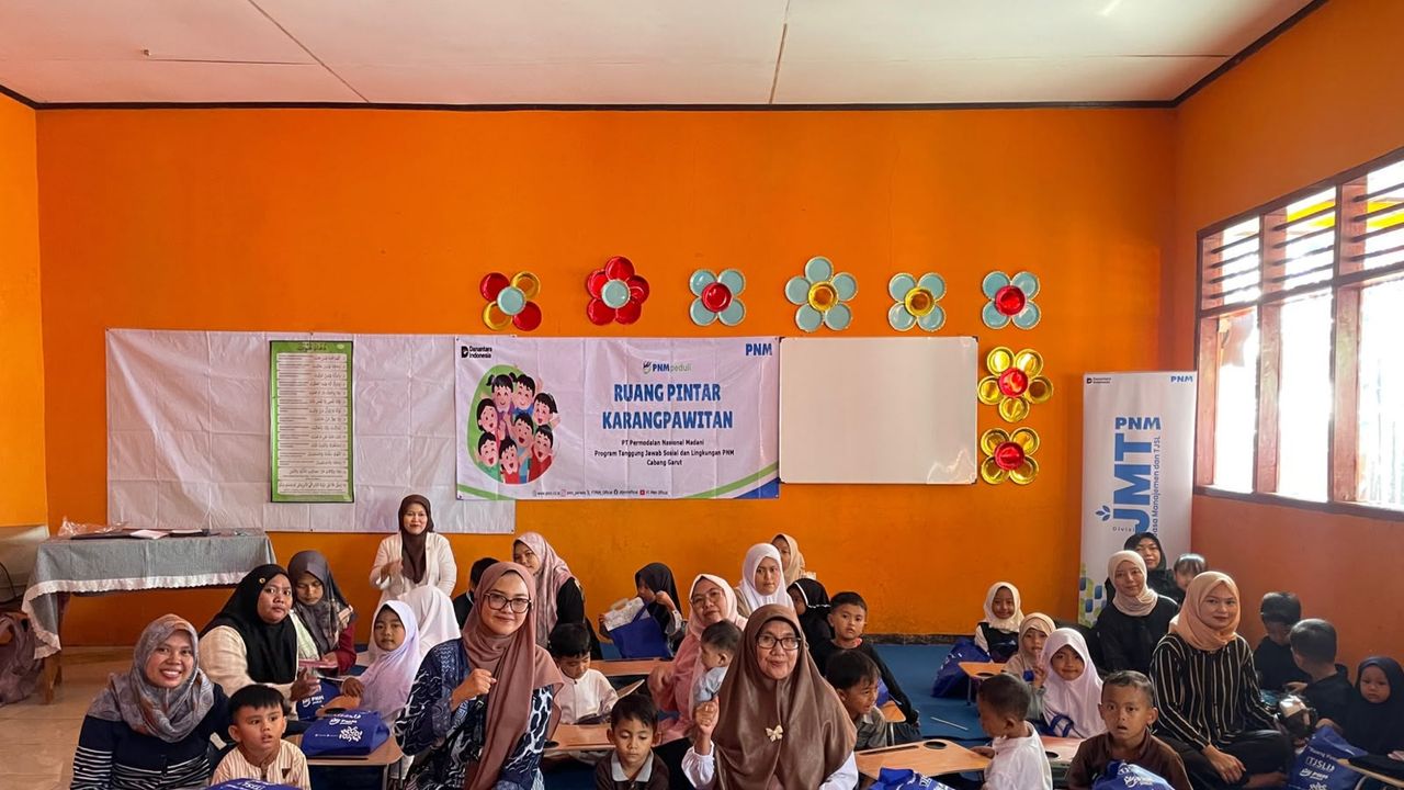 Senangnya Anak-Anak Bisa Belajar Gratis di Ruang Pintar Karangpawitan