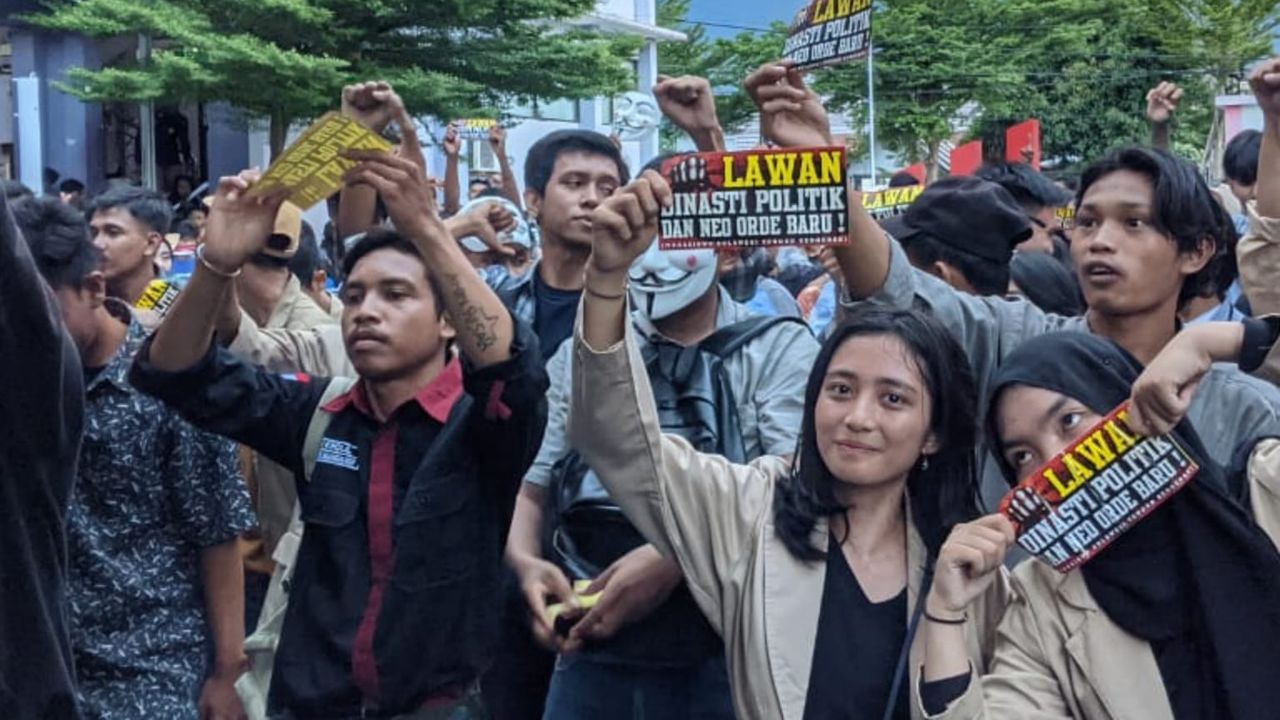 Giliran Ribuan Mahasiswa Sulteng Berdemo Menolak Politik Dinasti dan Neo Orba