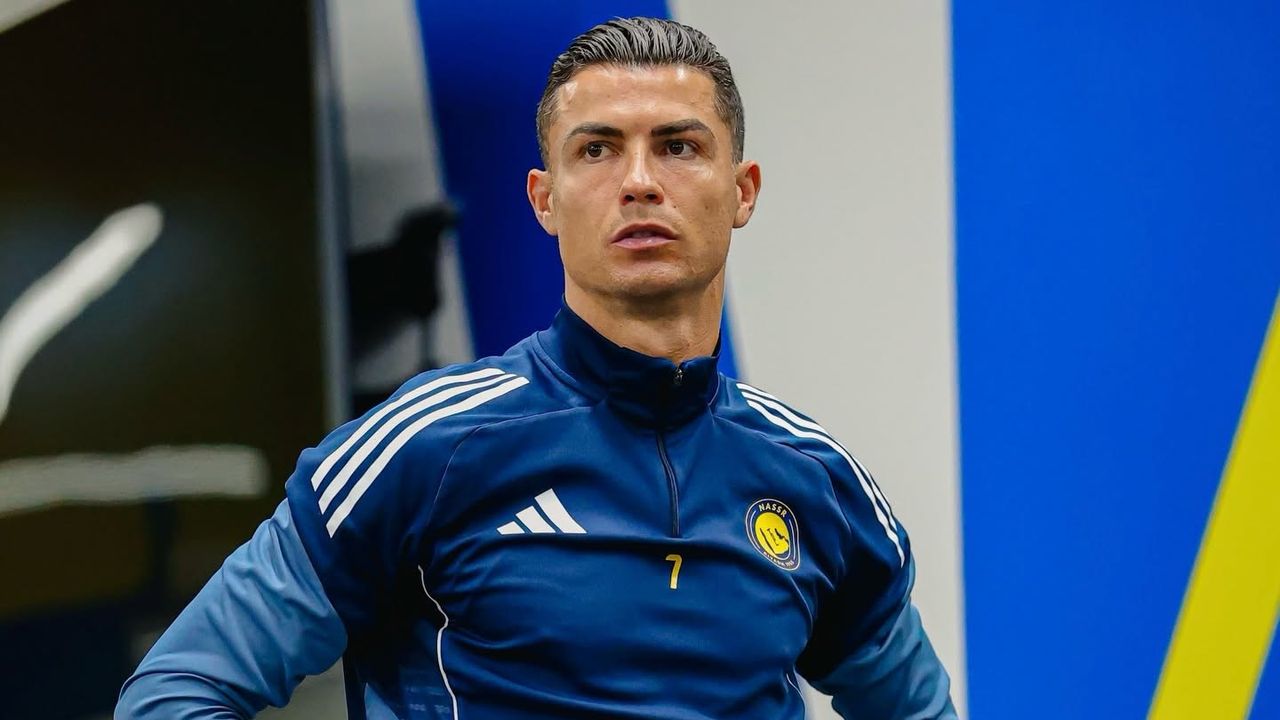 Cristiano Ronaldo Raih BOAT Kalahkan Messi