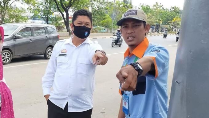 Tukang Parkir di Makassar Kembalikan Uang Rp24 Juta yang Tercecer