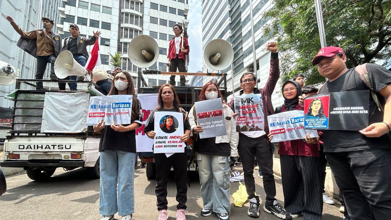 Bela Andrie Yunus, Keluarga Korban Kekerasan TNI Tolak Pelaku Diadili di Peradilan Militer