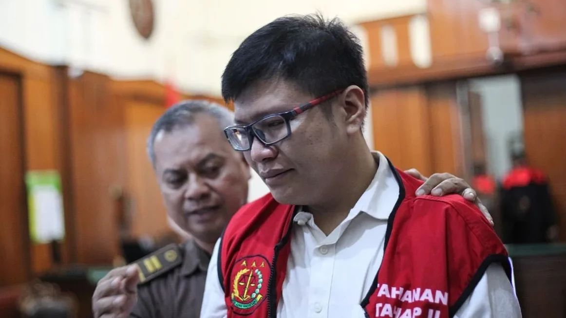 Selain Tangkap 3 Hakim yang Vonis Bebas Gregorius Ronald Tannur, Kejagung juga Amankan Satu Pengacara