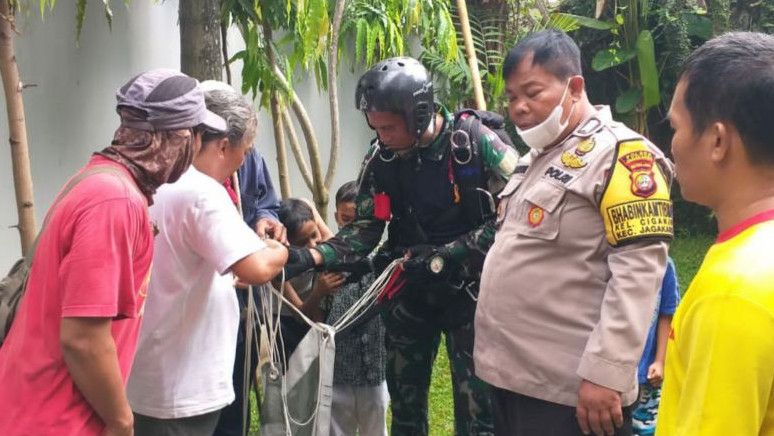 Penerjun Payung TNI Terhempas Angin dan Mendarat di Rumah Warga Ciganjur Jaksel, Ini Kata Kadispenal