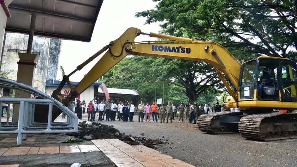 Stadion Mattoanging Makassar Dibongkar, ke Mana Puing dan Timbunannya?