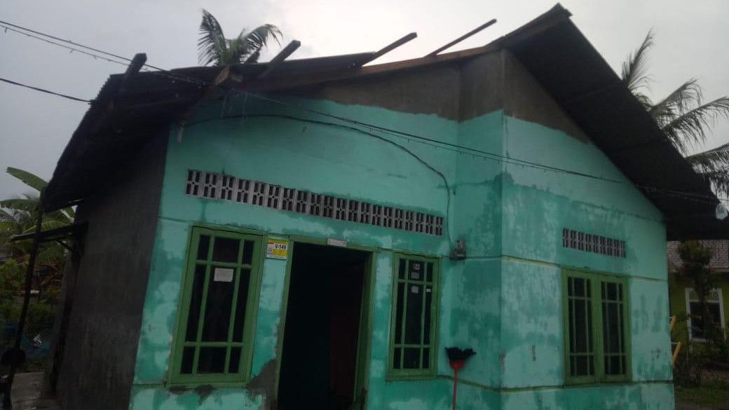 Angin Kencang Terjang Kabupaten Langkat, 19 Rumah Warga Rusak