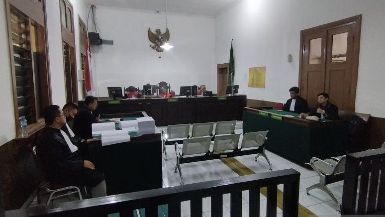 PN Bandung Tuntut Dua Penyuap Hakim Agung 8 Tahun Penjara dan dan Denda Rp750 Juta