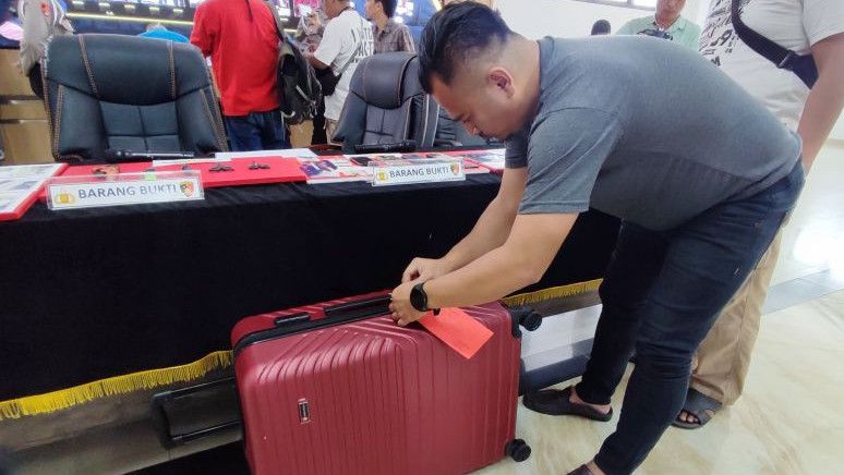 Polisi Sebut Pelaku Mutilasi Jasad dalam Koper Merah di Bogor Pakai Gerinda