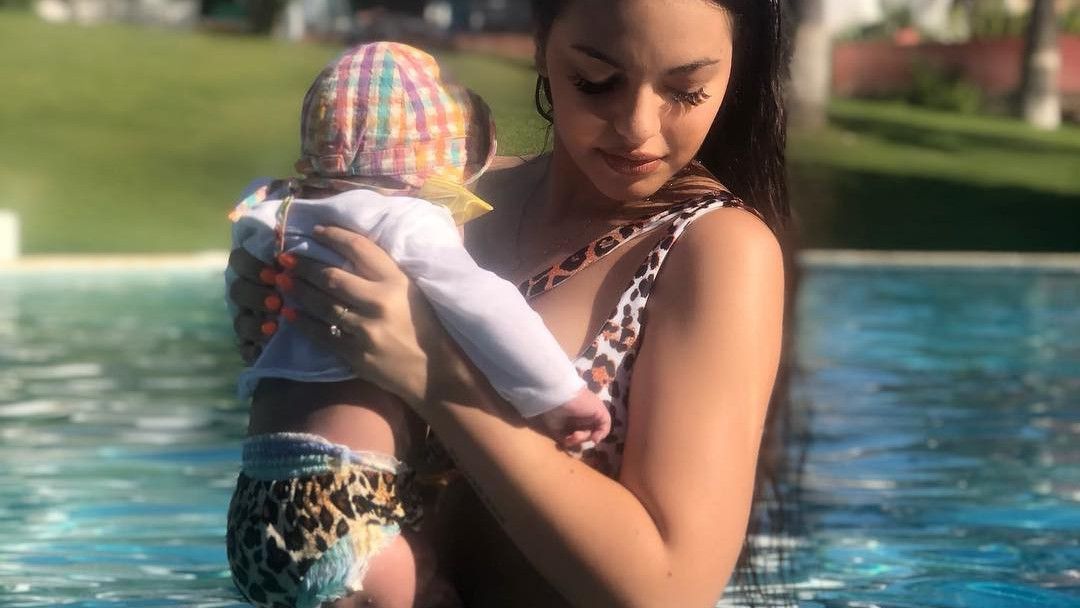 Jadi Hot Mom, Pesona Selingkuhan Cristiano Ronaldo, Natacha Rodrigues yang Seksi