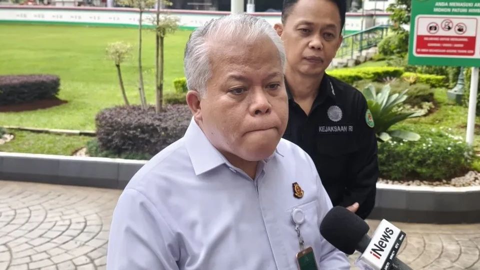 Geledah Rumah Bos Minyak Riza Chalid, Kejagung Sita Uang Ratusan Juta Rupiah