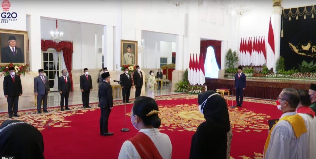 Presiden Jokowi Lantik Azwar Anas Sebagai MenPAN-RB