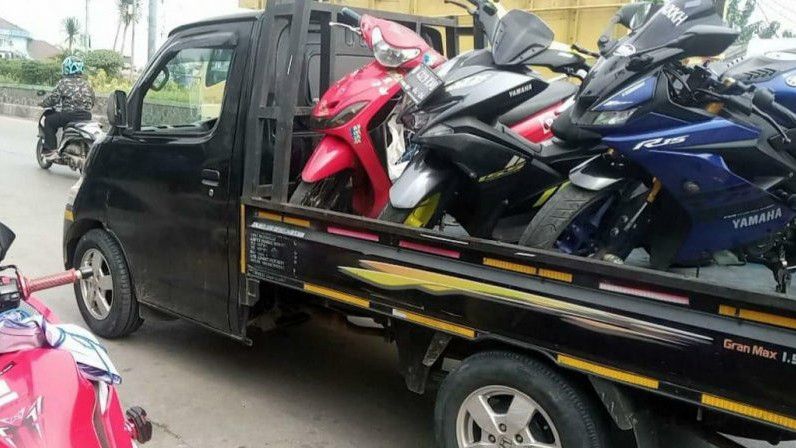 Viral Konvoi Sepeda Motor Knalpot 'Brong' di Karanganyar Kena Amukan Warga, Polisi: Jangan Bertindak Sendiri