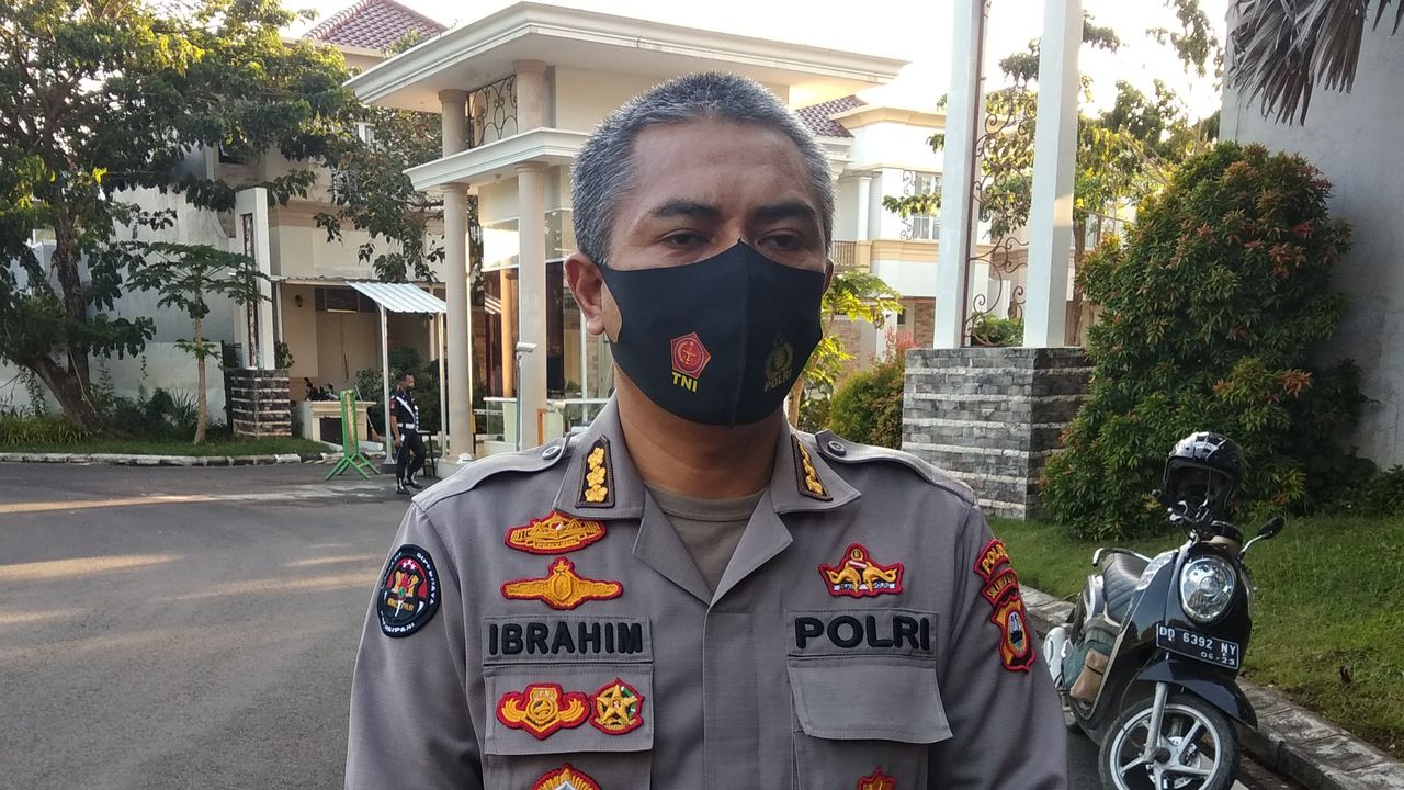 Tanggapi Wacana Rizieq Akan ke Makassar, Polda Sulsel: Berkerumun, Dibubarkan!