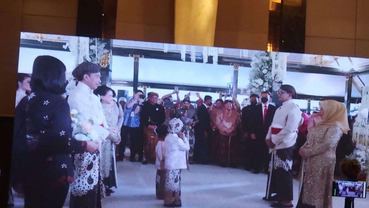 Jan Ethes Beri Komando Saat Kaesang Menuju ke Tempat Akad Nikah