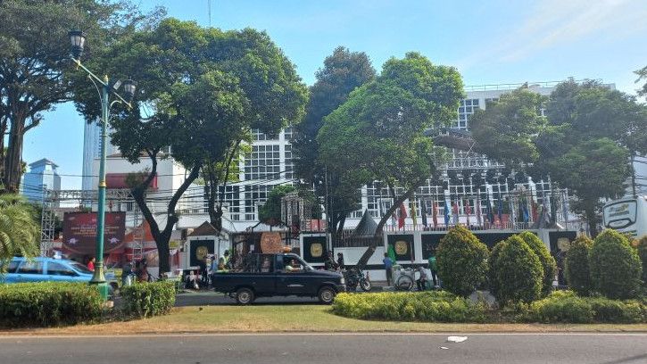 Sore Ini, Kondisi Lalu Lintas di Sekitar Kantor KPU Jalan Imam Bonjol Jakarta Pusat Normal Kembali