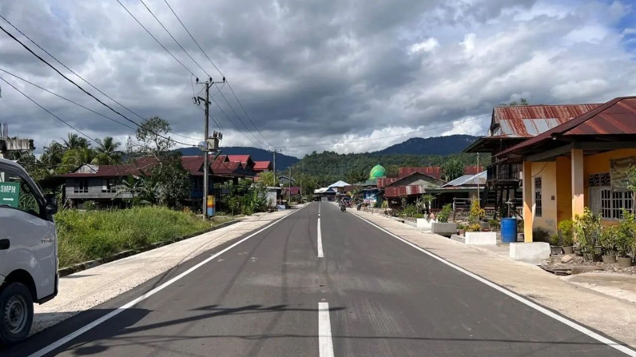 Jalan Alternatif Enrekang-Toraja Tuntas Diperbaiki, Warga: Makasih Pak Gub!