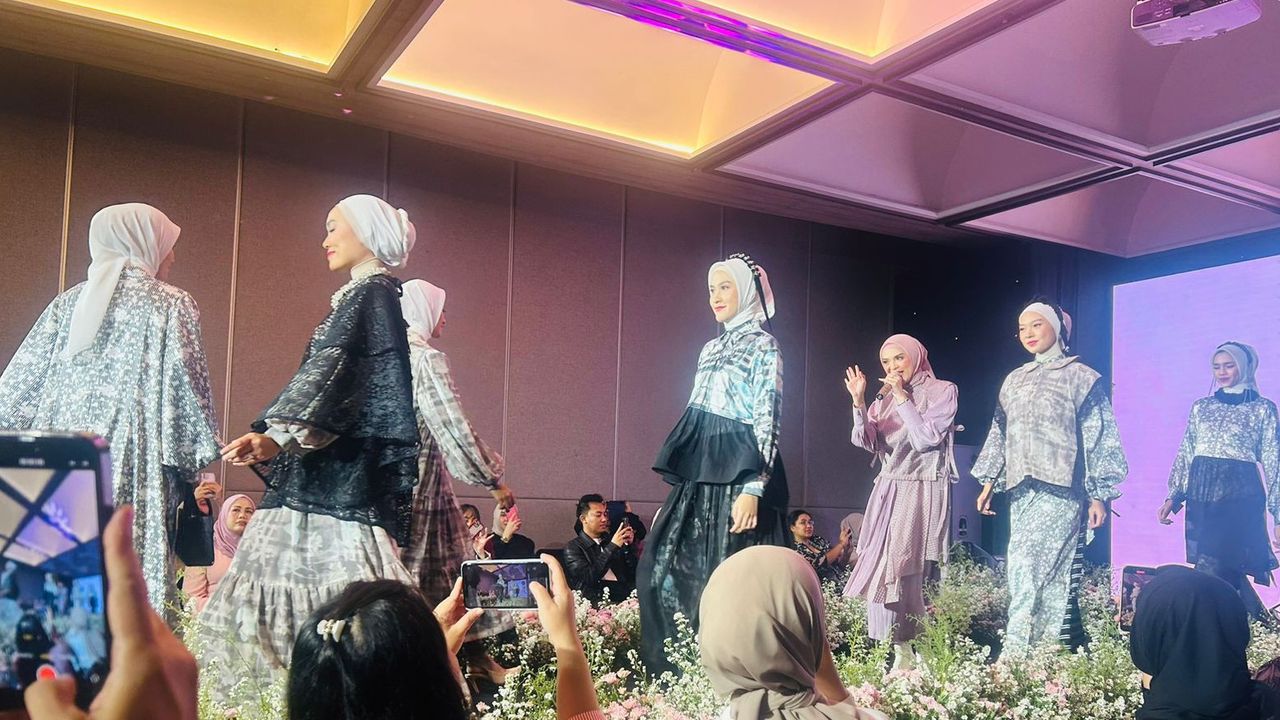 Terinspirasi dari Konsep Blooming Elegant, Sweet Serenity dalam Koleksi Terbaru Kudung