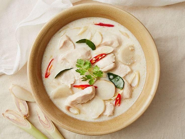 Tom Kha Gai (Dok. hot thai kitchen)