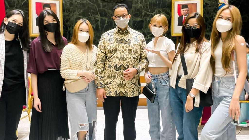 Diduga Boros Beli Masker dan Rapid Test, Netizen: Anies 'Duta Kelebihan Bayar'